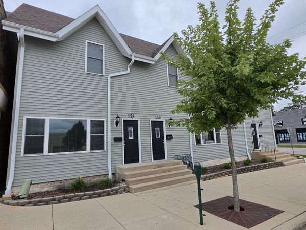 128 S California Street , Unit 128, Sycamore, IL 60178