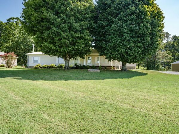 5059 Old Ky Rd, Byrdstown, TN 38549