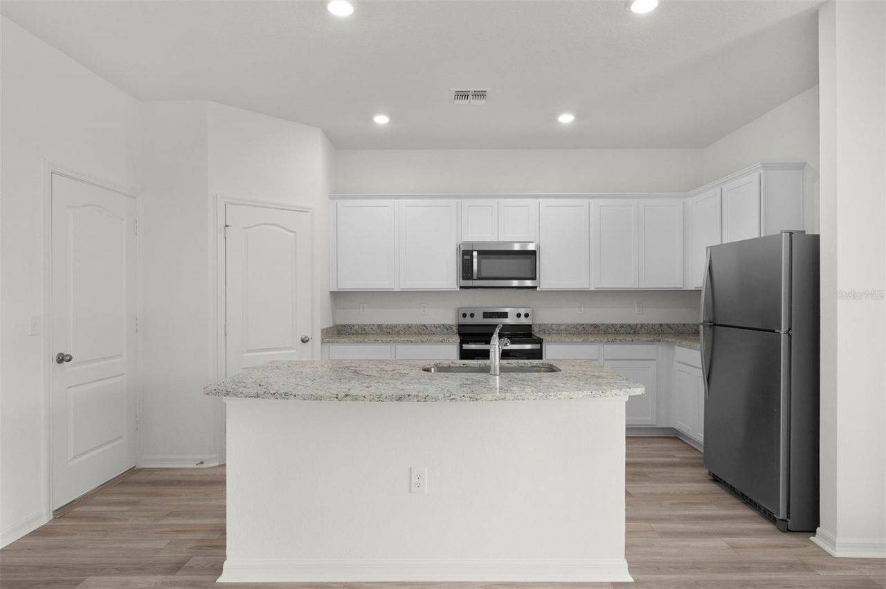 13226 Tula Loop, Astatula, FL 34705 Photo