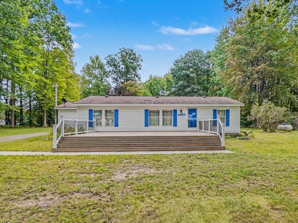 2207 Wolf Lake Drive, Baldwin, MI 49304