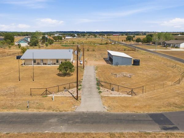 725 County Road 124, Georgetown, TX 78626