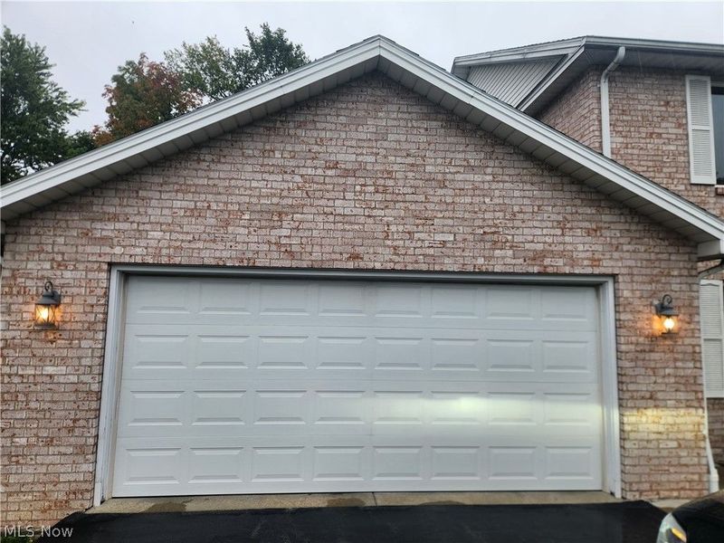 945 Auburn Hills Drive, Unit 1, Boardman, OH 44512 Photo 2