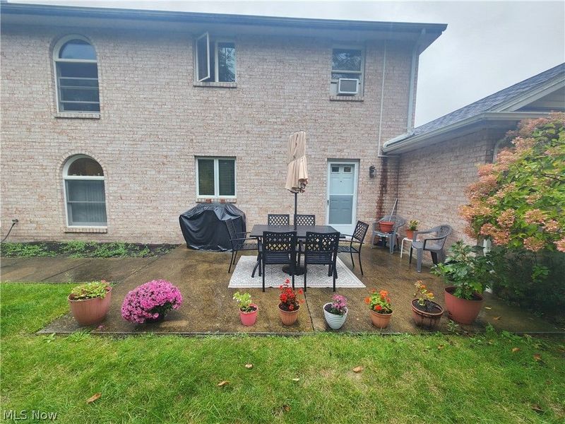 945 Auburn Hills Drive, Unit 1, Boardman, OH 44512 Photo 27