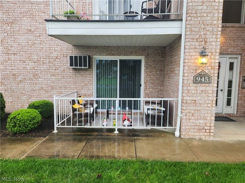 945 Auburn Hills Drive, Unit 1, Boardman, OH 44512 Photo 3