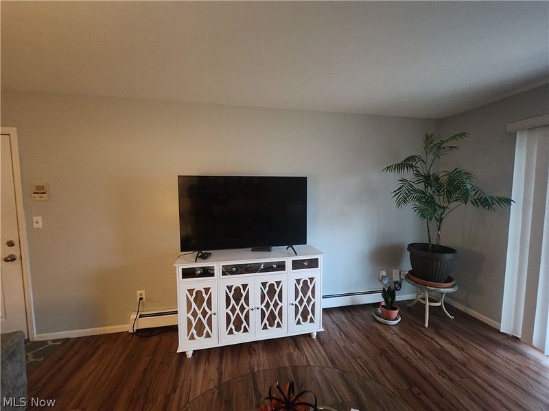 945 Auburn Hills Drive, Unit 1, Boardman, OH 44512 Photo 5