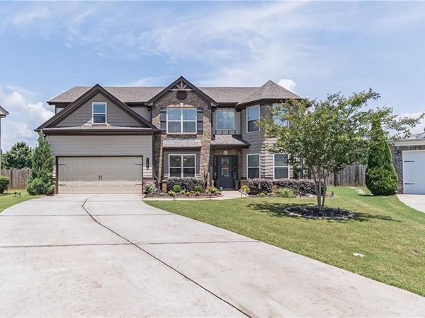 5703 Shore Isle Court, Flowery Branch, GA 30542
