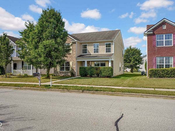 3370 Shadow Creek Boulevard, Columbus, IN 47201
