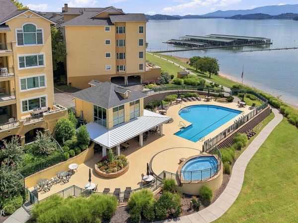 1283 Tennessee 139 , Unit 202C, Dandridge, TN 37725