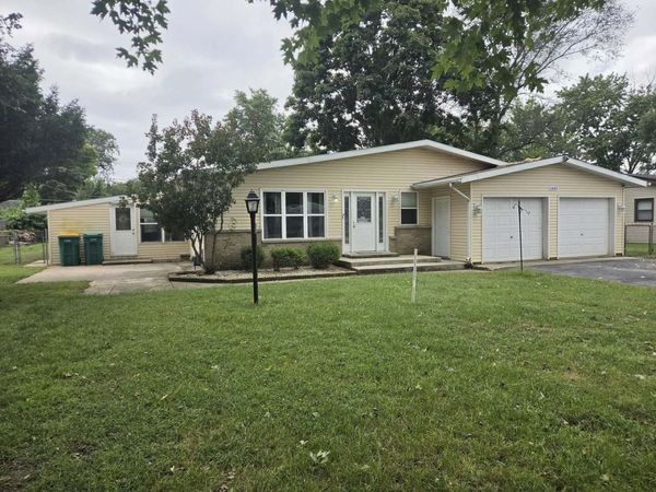 1445 Lantern Lane, Morris, IL 60450