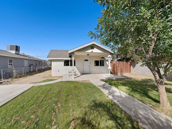 11012 San Fernando Street, Lamont, CA 93241