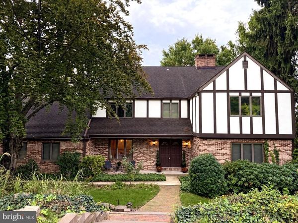 9 KNOLLWOOD DRIVE, SINKING SPRING, PA 19608