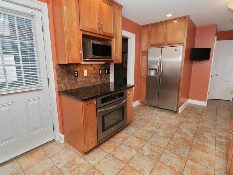 188 Montrose Way, Columbus, OH 43214 Photo 23