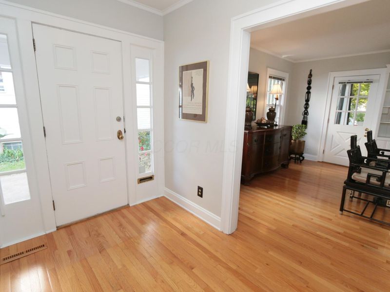 188 Montrose Way, Columbus, OH 43214 Photo 3