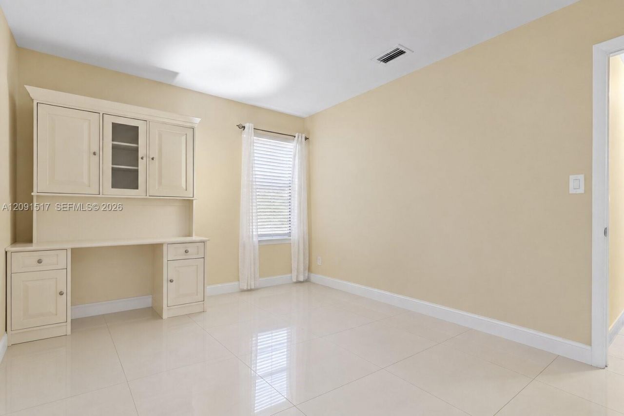 15221 SW 158th St , Miami, FL 33187 Photo