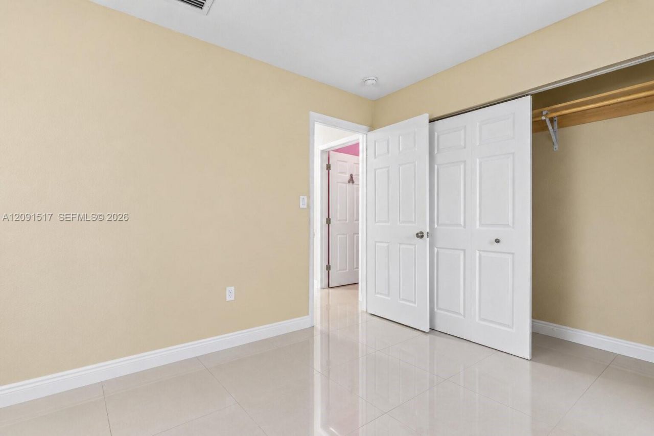 15221 SW 158th St , Miami, FL 33187 Photo