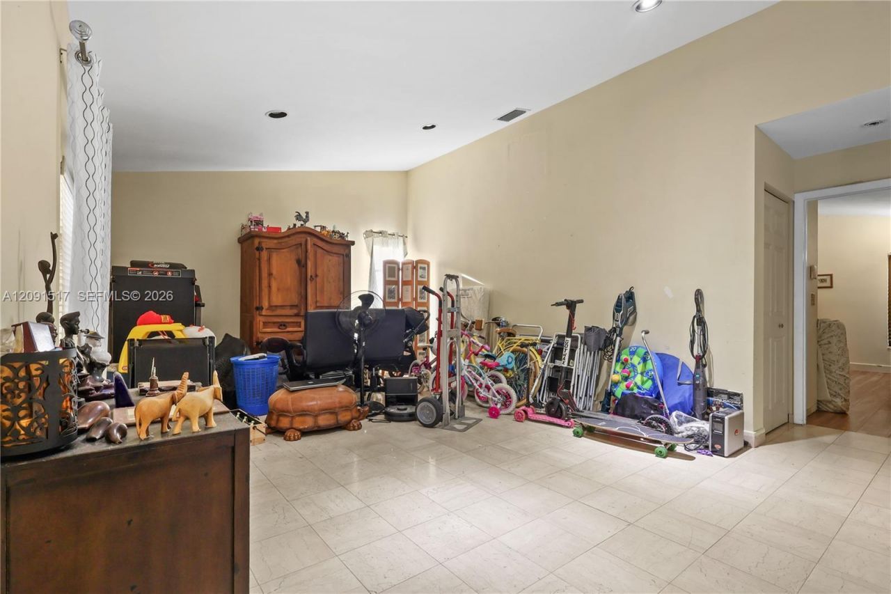 15221 SW 158th St , Miami, FL 33187 Photo