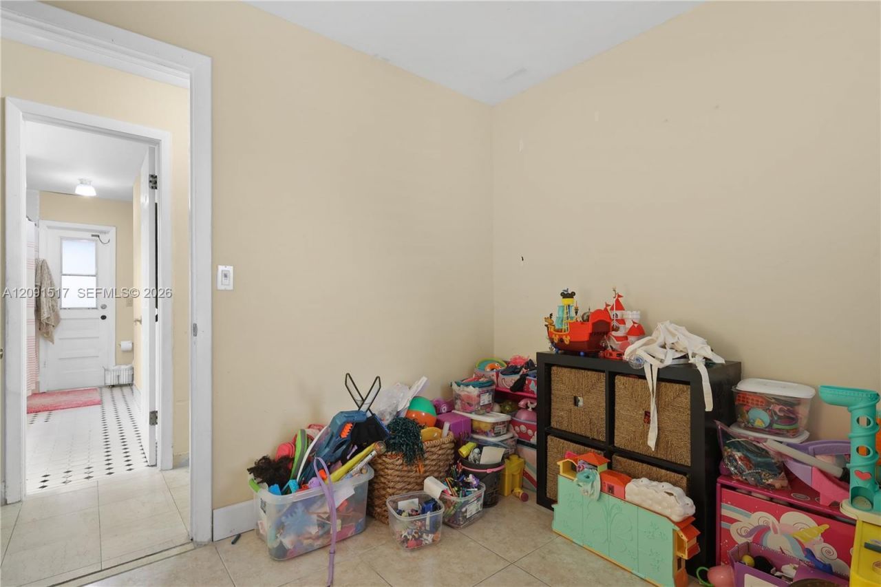 15221 SW 158th St , Miami, FL 33187 Photo