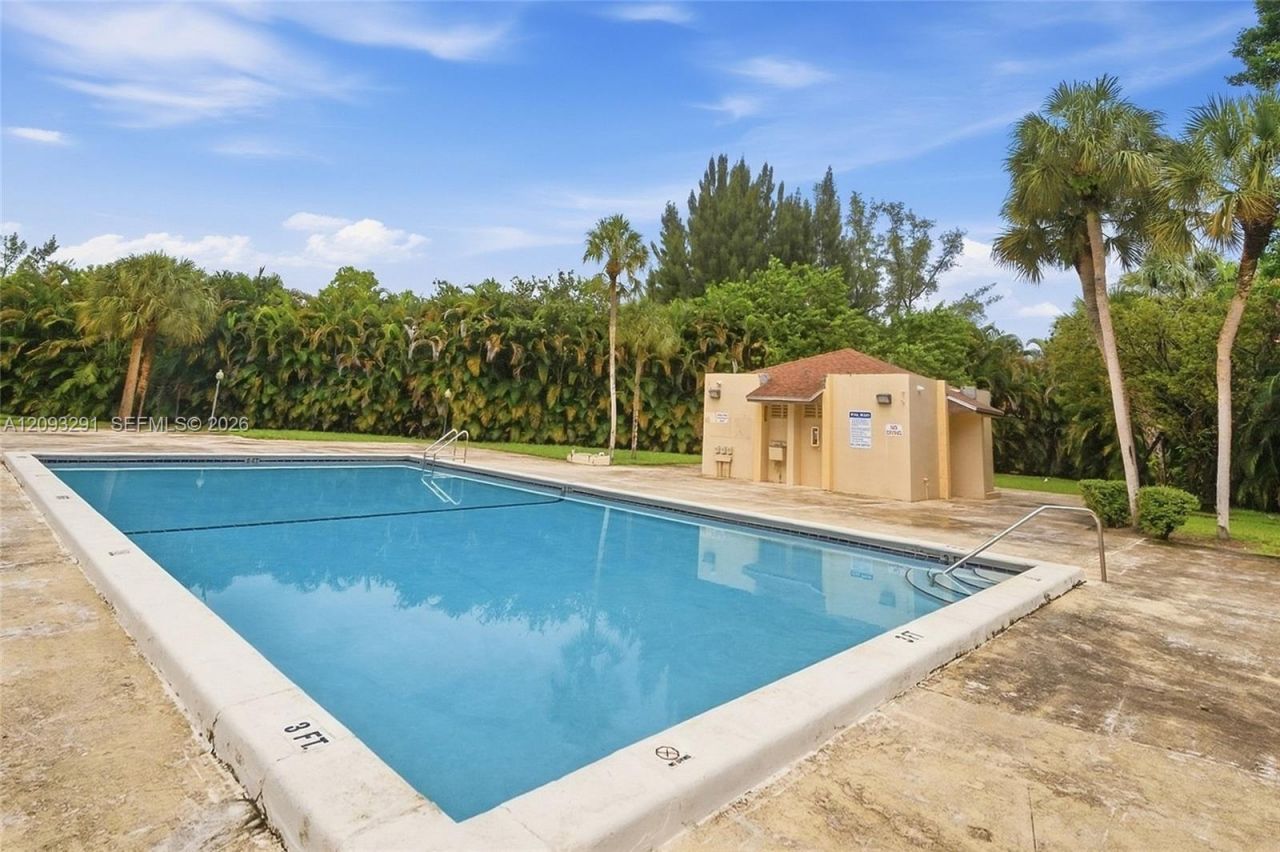 3490 Foxcroft Rd , Unit B303, Miramar, FL 33025 Photo
