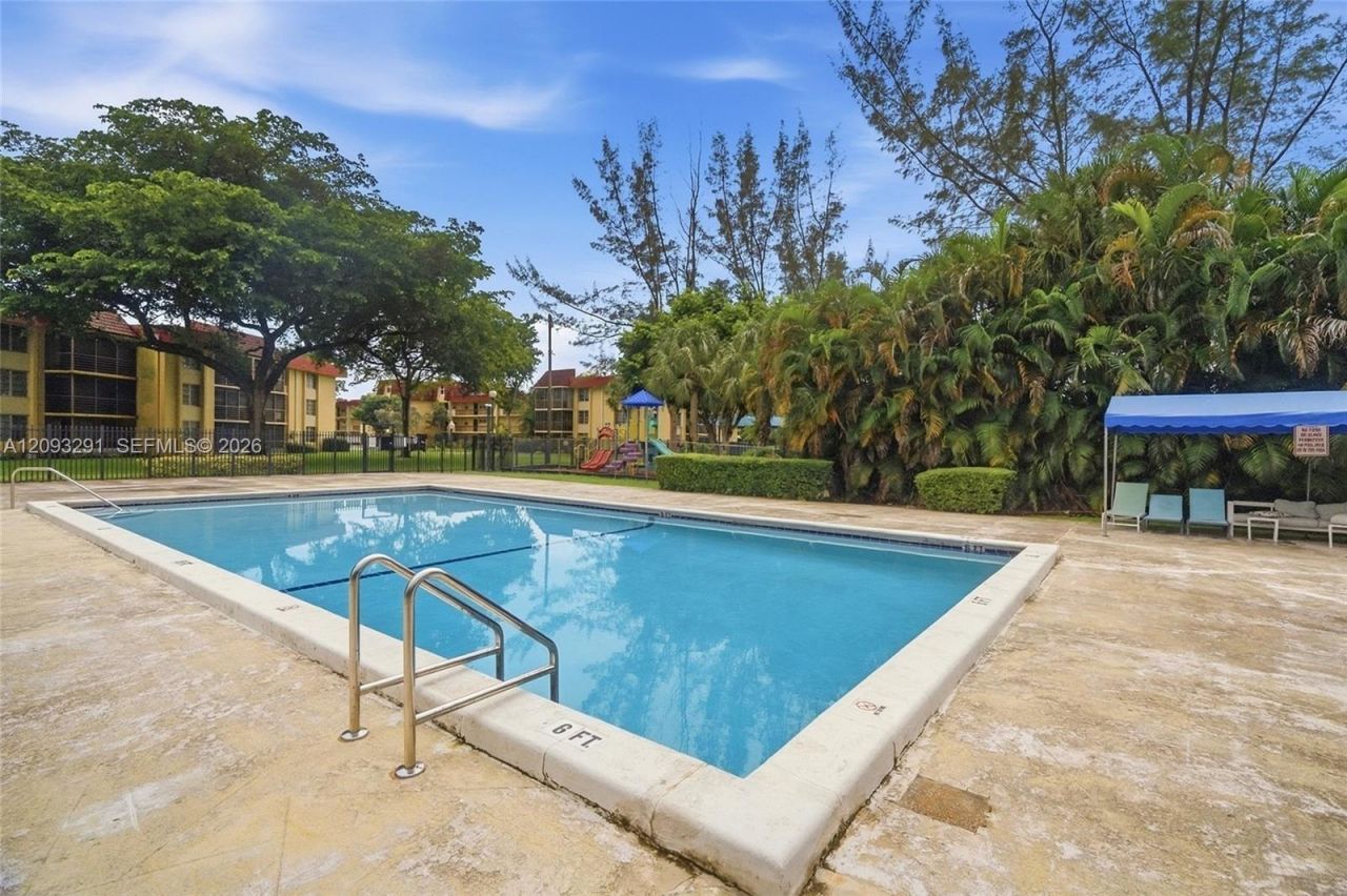 3490 Foxcroft Rd , Unit B303, Miramar, FL 33025 Photo