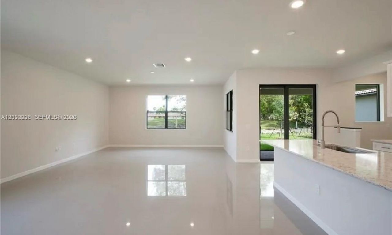 7810 NW 79th Ter, Unit 7810, Tamarac, FL 33321 Photo