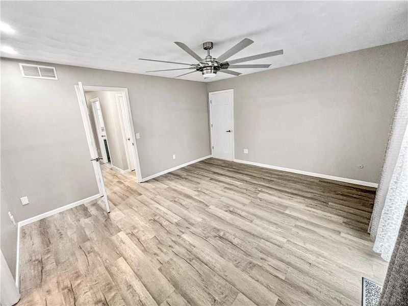 6800 Curtwood Drive, Tipp City, OH 45371 Photo 17