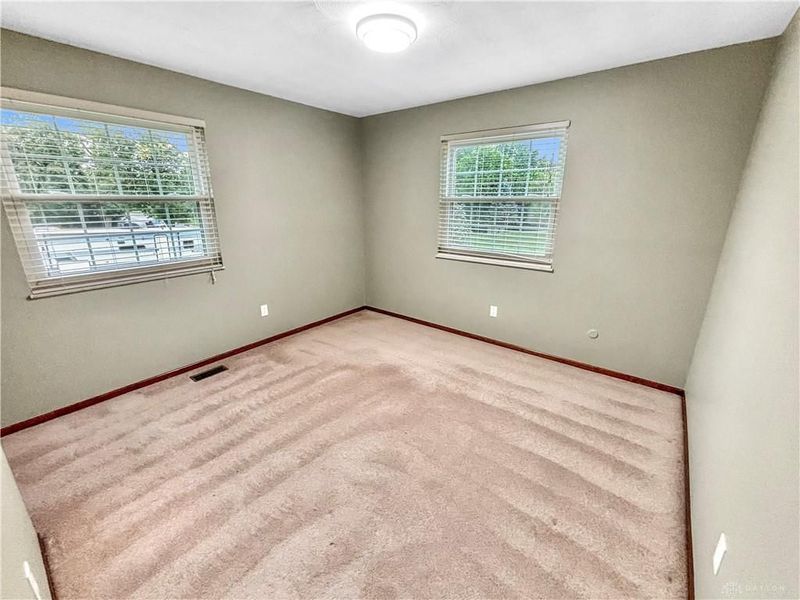 6800 Curtwood Drive, Tipp City, OH 45371 Photo 24