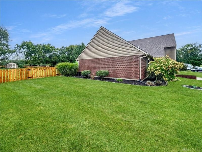 6800 Curtwood Drive, Tipp City, OH 45371 Photo 34