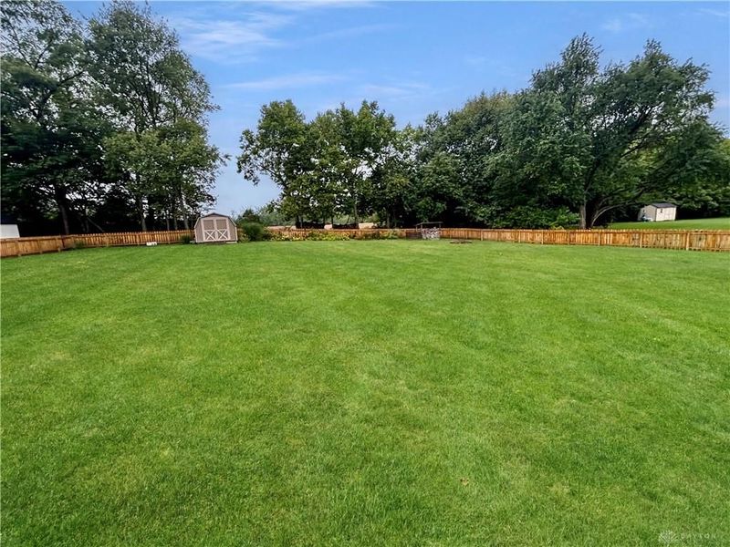 6800 Curtwood Drive, Tipp City, OH 45371 Photo 37