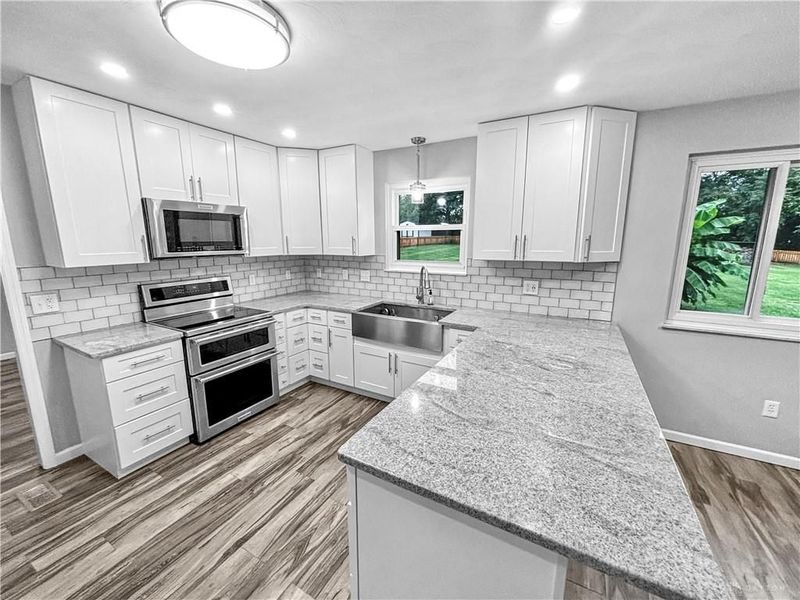 6800 Curtwood Drive, Tipp City, OH 45371 Photo 9