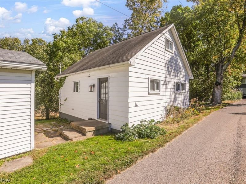 101 N 9th Street, Byesville, OH 43723 Photo 3