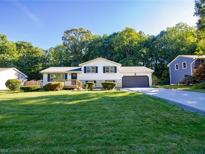 266 Corriedale Drive, Cortland, OH 44410 Photo 2