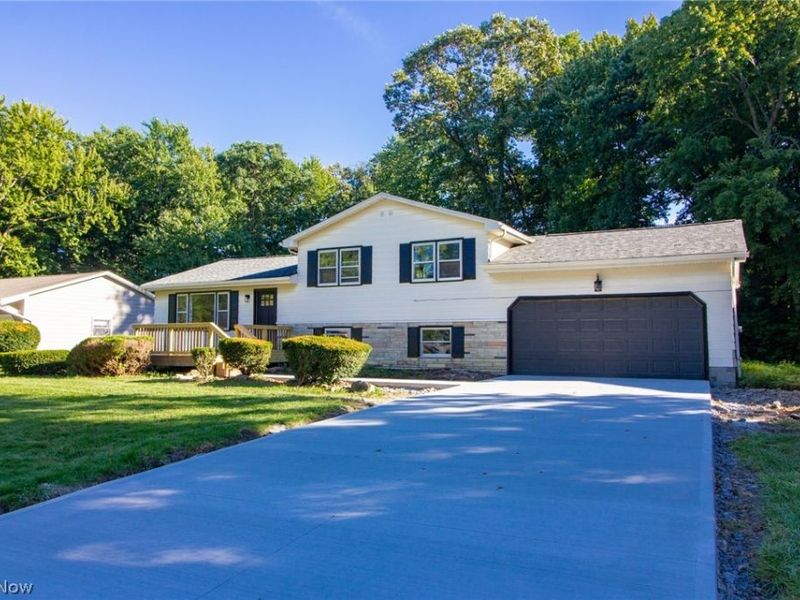 266 Corriedale Drive, Cortland, OH 44410 Photo 3