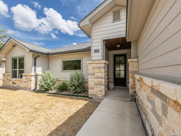 1175 Lavaca, Canyon Lake, TX 78133