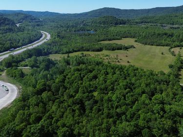 1635 Sandy Flats Rd Road, Williamsburg, KY 40769