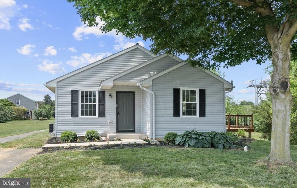 368 COFFEE GOSS ROAD , MARIETTA, PA 17547