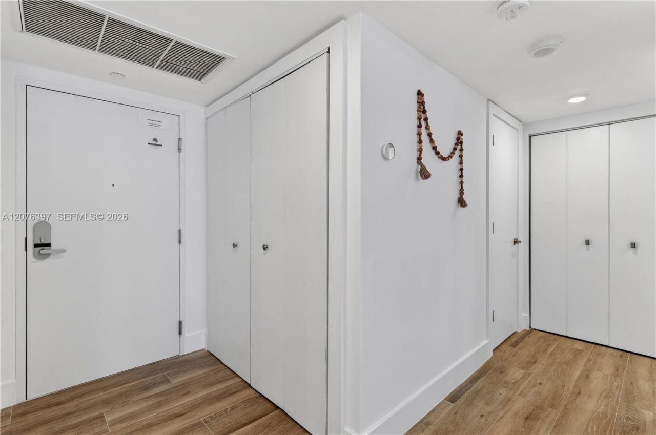 2301 Collins Ave, Unit 415, Miami Beach, FL 33139 Photo