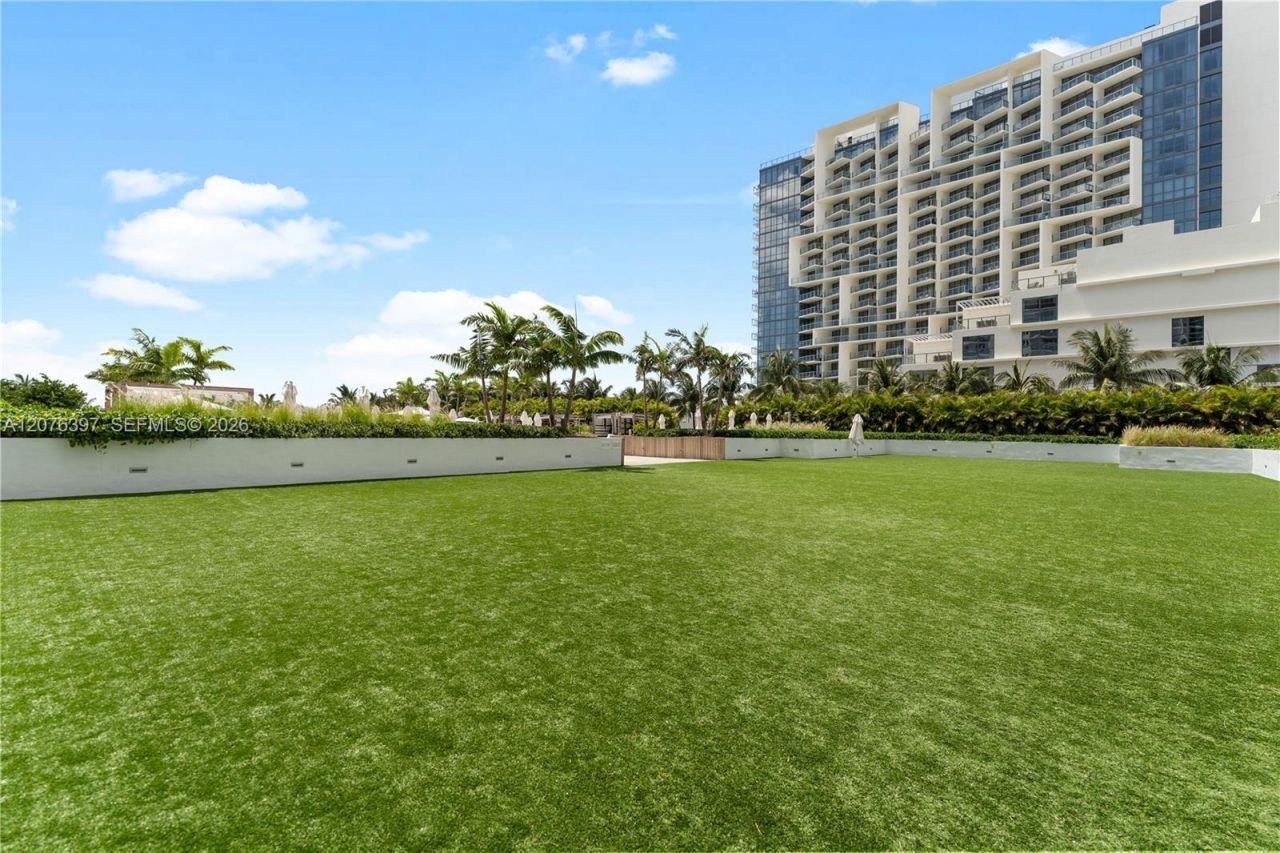 2301 Collins Ave, Unit 415, Miami Beach, FL 33139 Photo