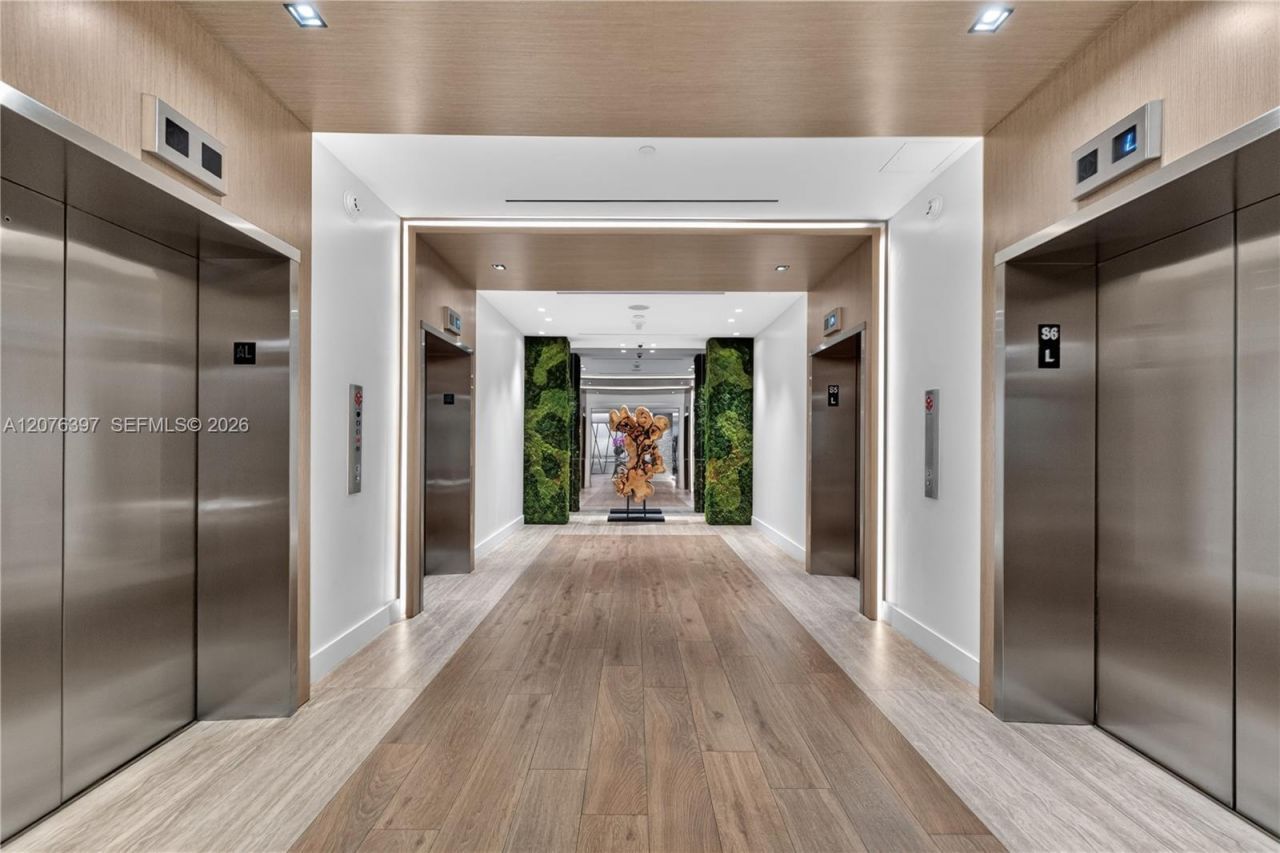 2301 Collins Ave, Unit 415, Miami Beach, FL 33139 Photo