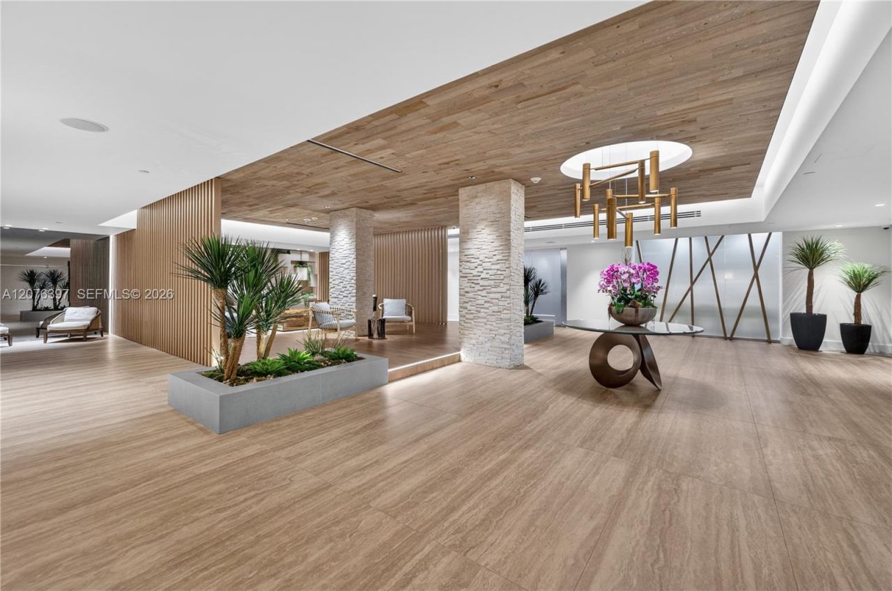 2301 Collins Ave, Unit 415, Miami Beach, FL 33139 Photo