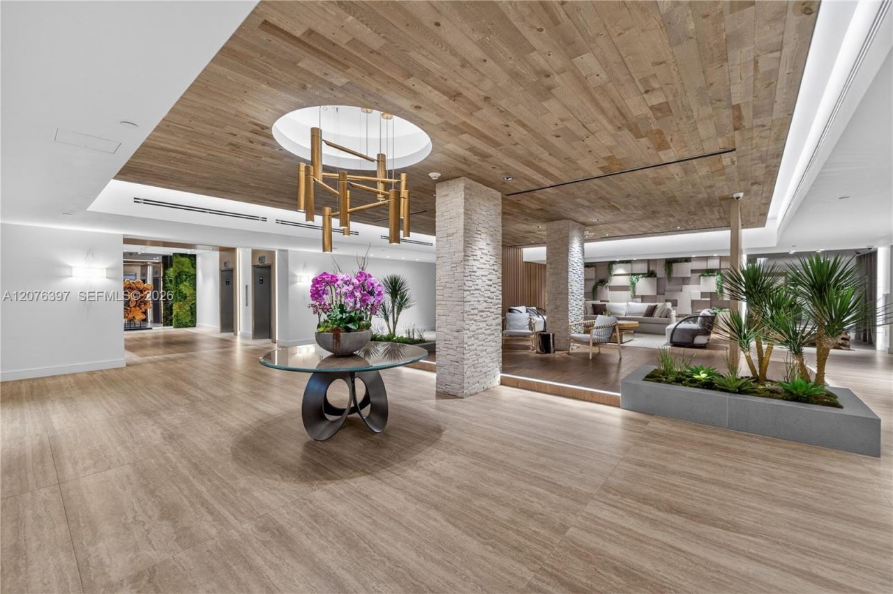 2301 Collins Ave, Unit 415, Miami Beach, FL 33139 Photo