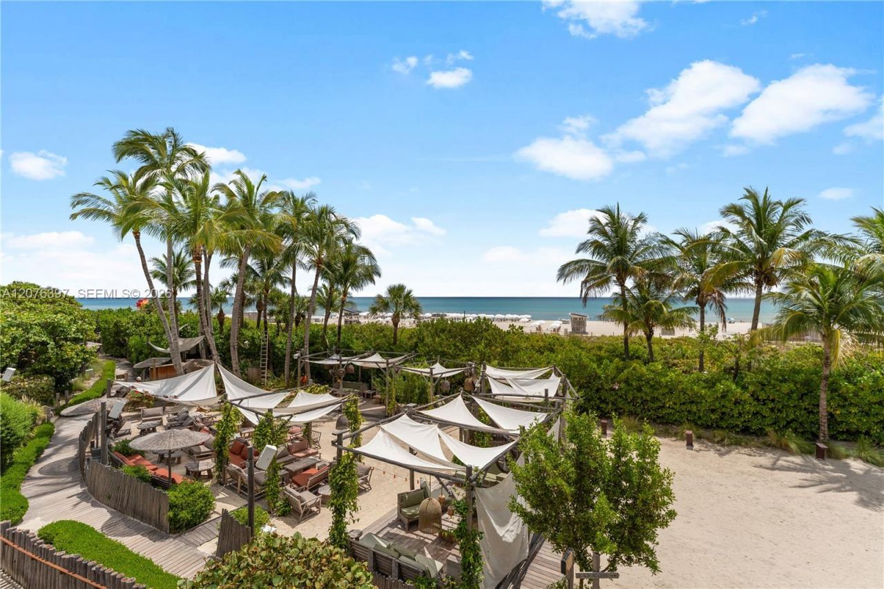 2301 Collins Ave, Unit 415, Miami Beach, FL 33139 Photo