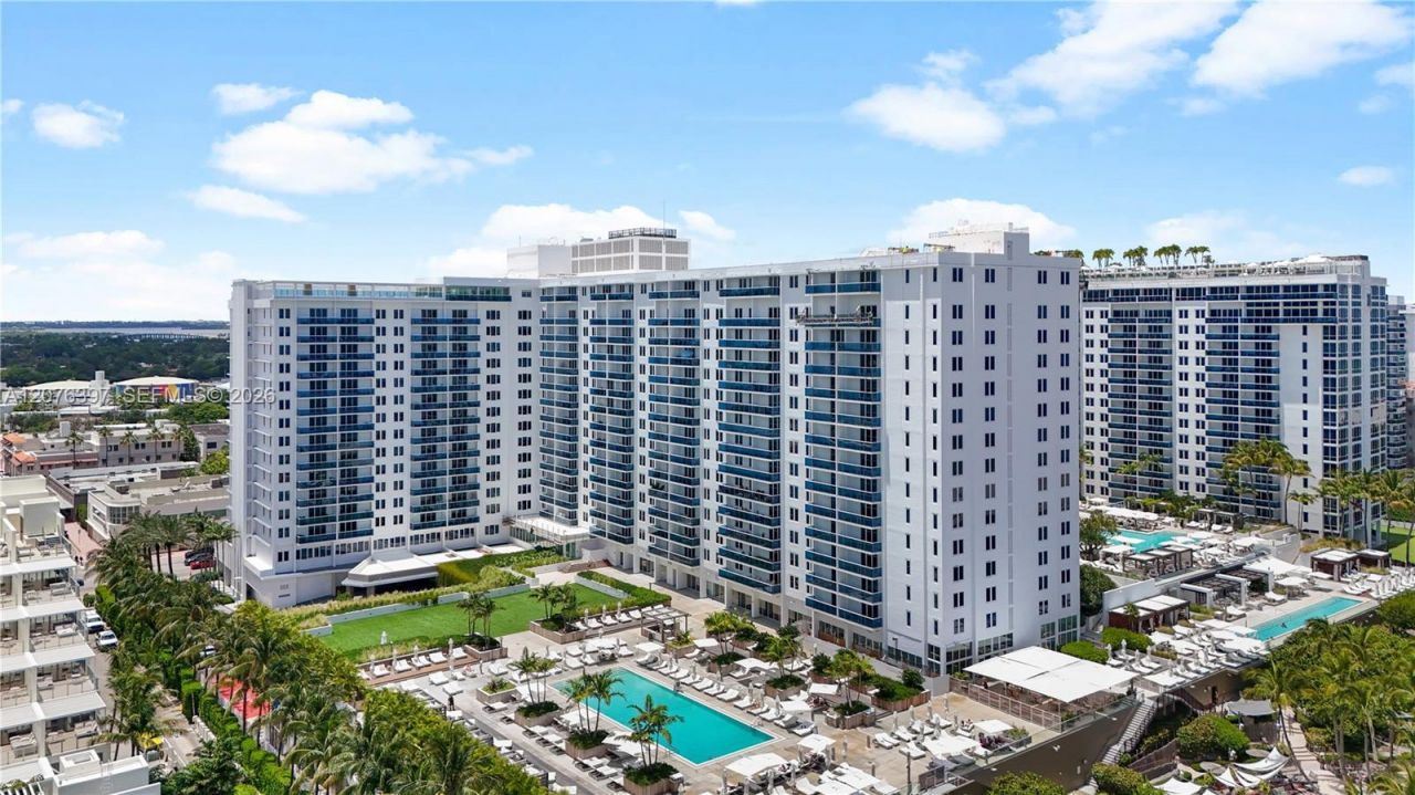 2301 Collins Ave, Unit 415, Miami Beach, FL 33139 Photo
