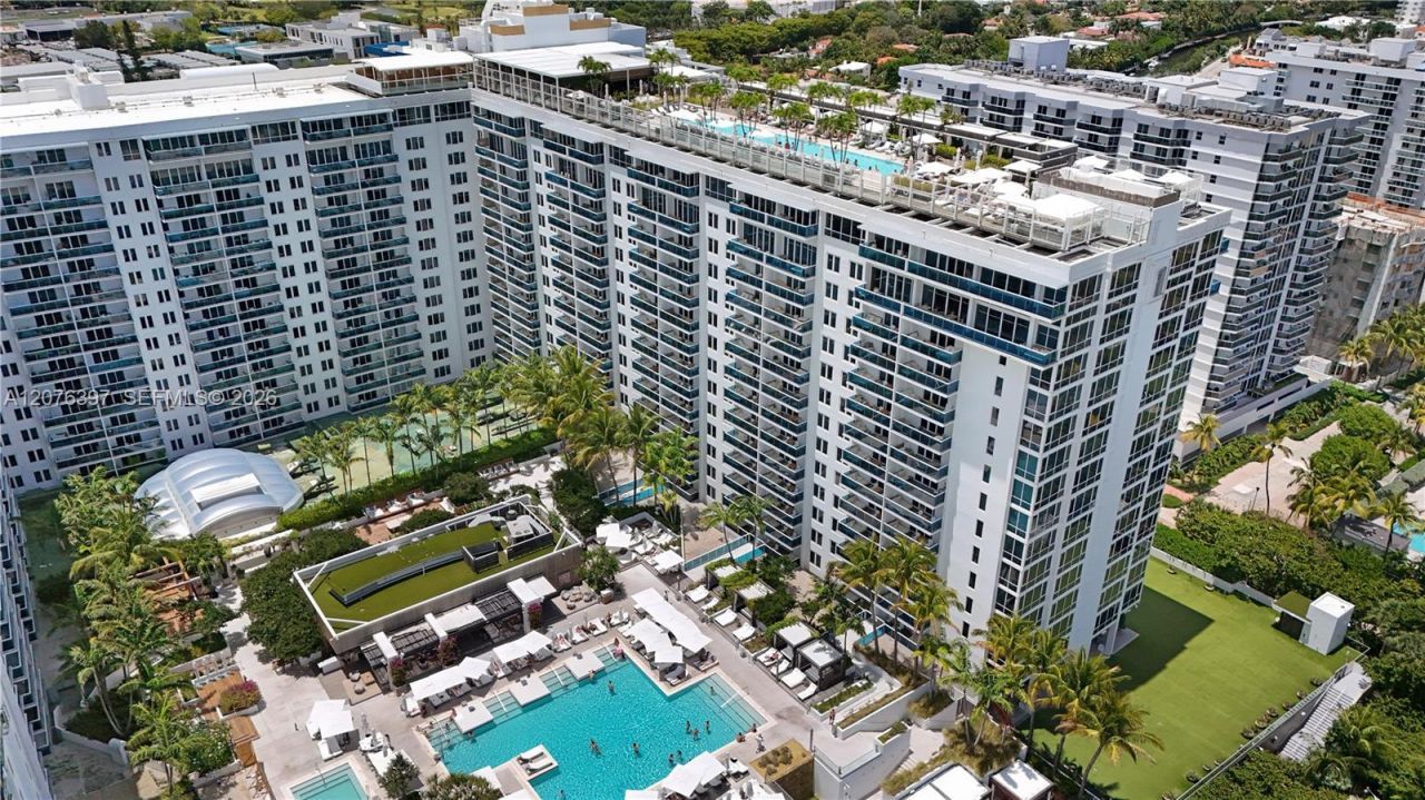 2301 Collins Ave, Unit 415, Miami Beach, FL 33139 Photo