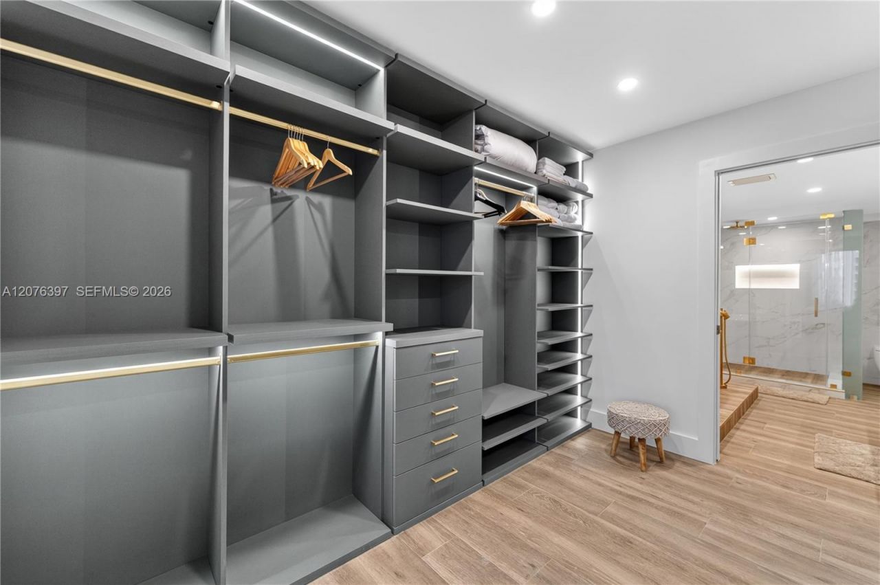 2301 Collins Ave, Unit 415, Miami Beach, FL 33139 Photo