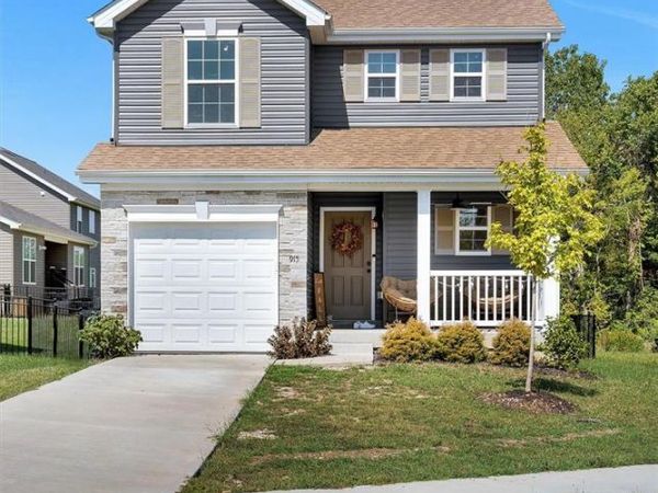 915 Walnut Point Drive , Imperial, MO 63052