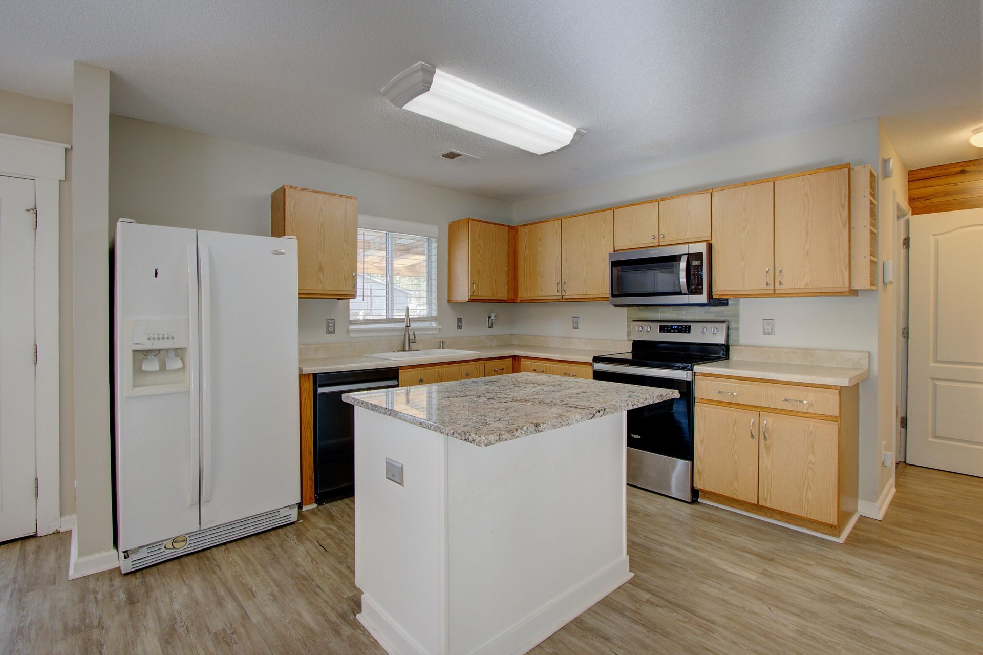 121 Sioux Court Photo 8