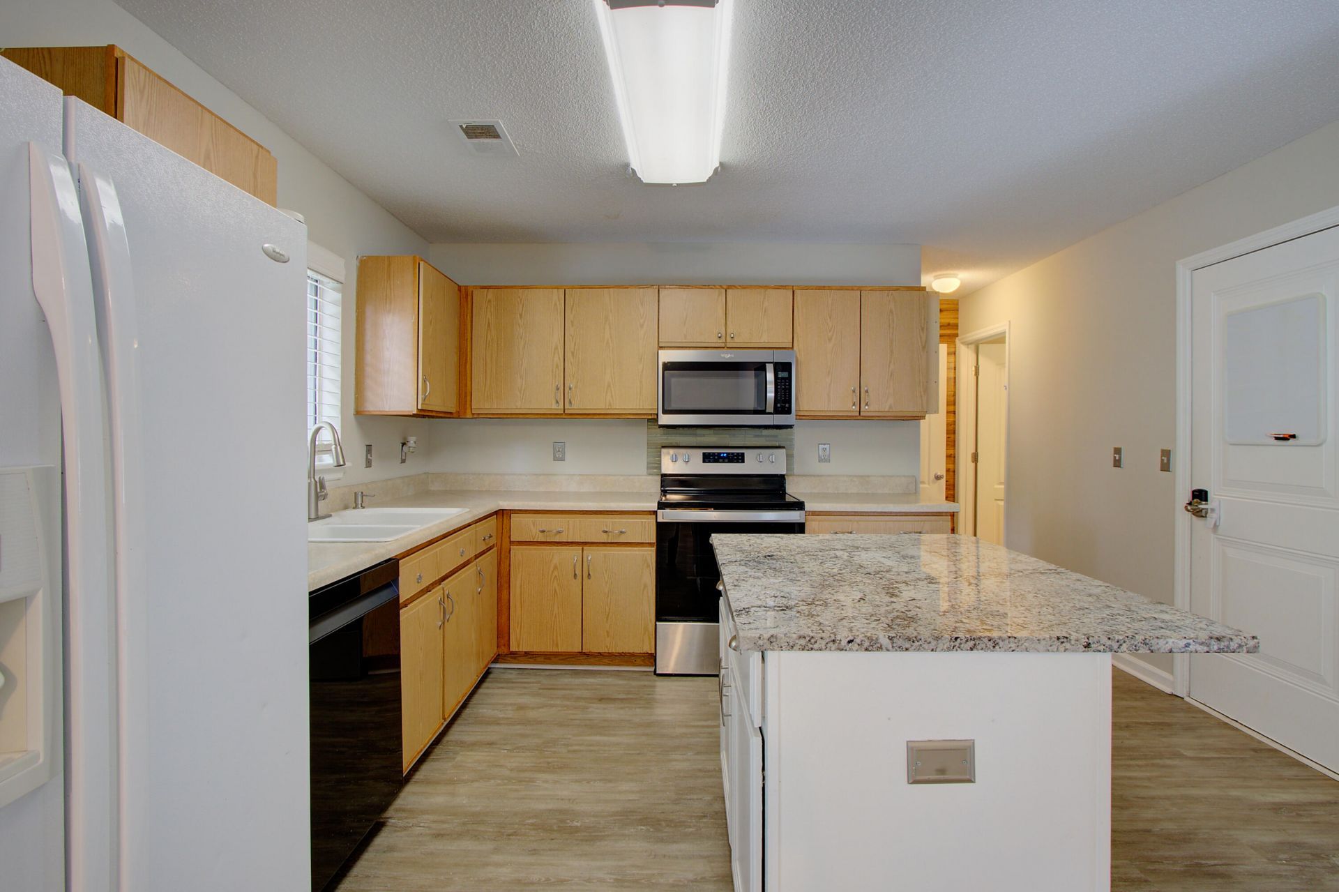 121 Sioux Court Photo 9