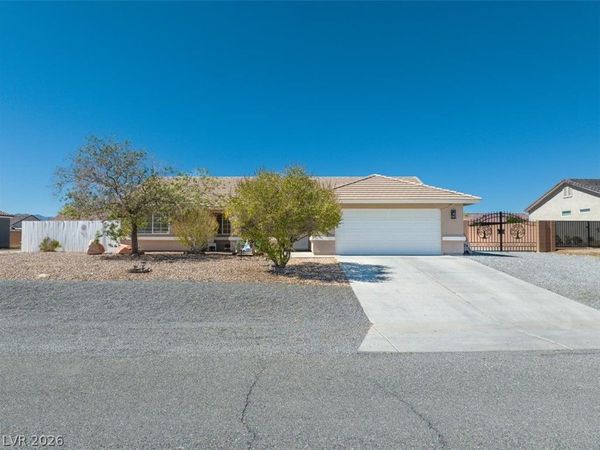 4970 Honey Locust Drive, Pahrump, NV 89061
