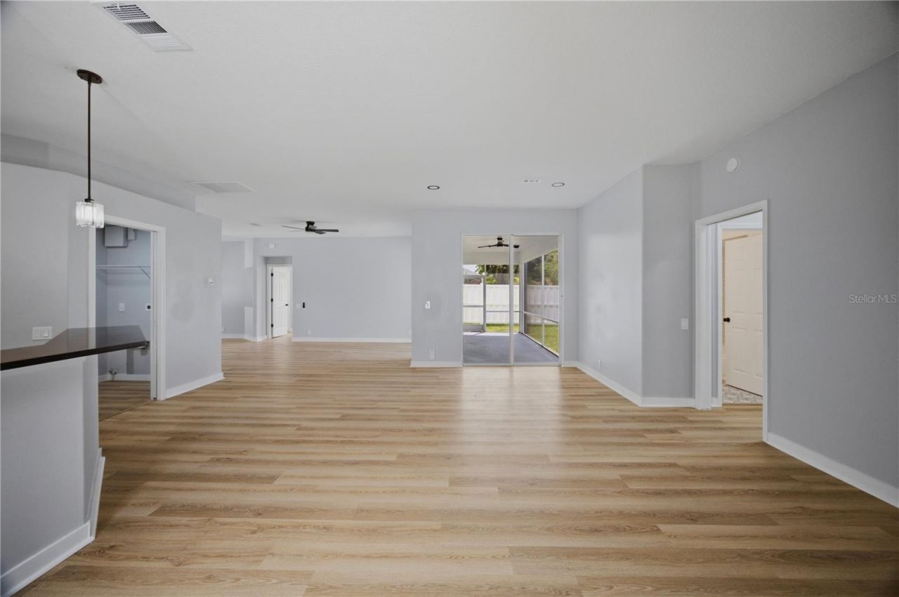 518 Hunter Lane, Bradenton, FL 34212 Photo