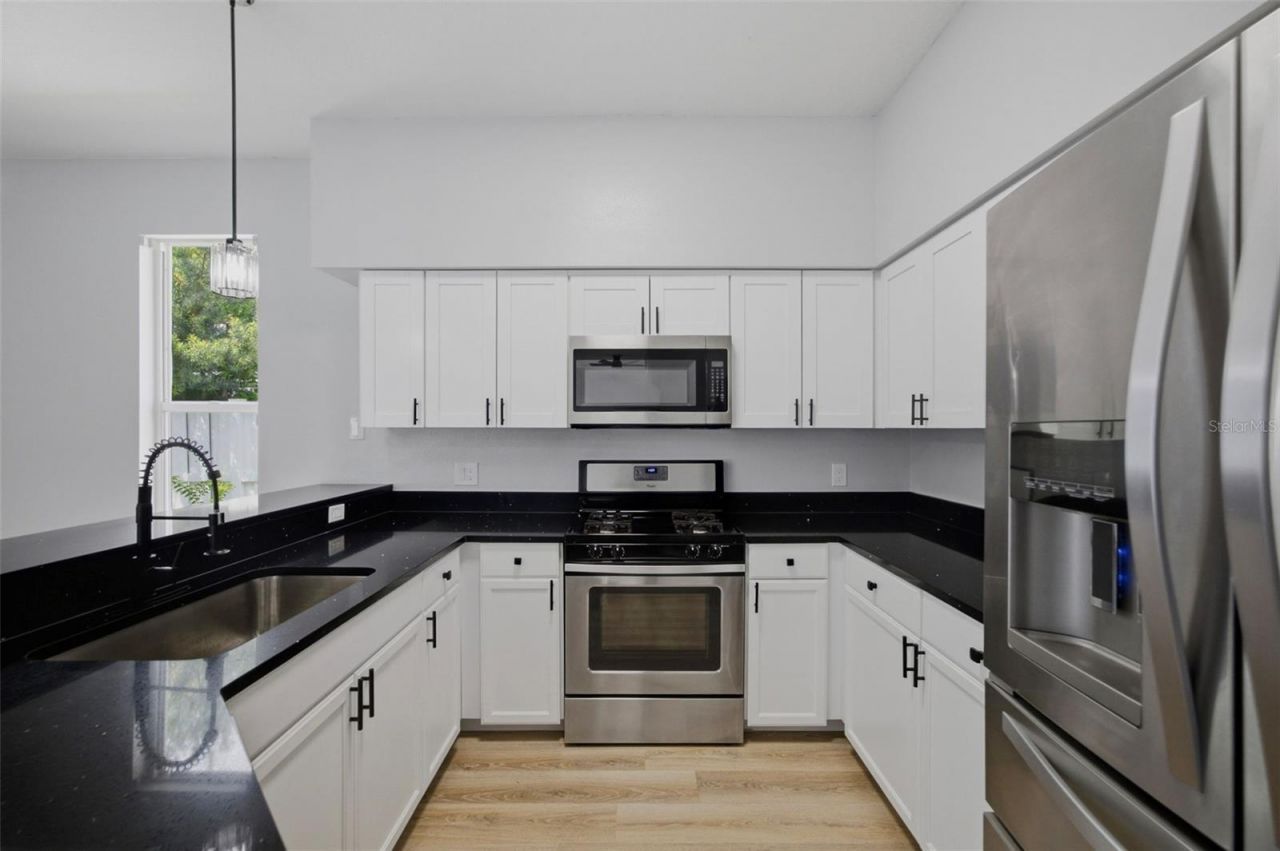518 Hunter Lane, Bradenton, FL 34212 Photo